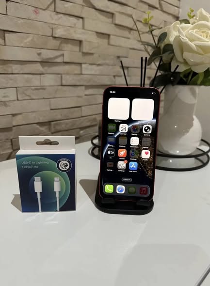 IPhone 12  64Gb photo 4