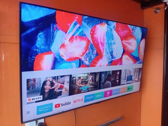 Skyworth 42 inch photo 2
