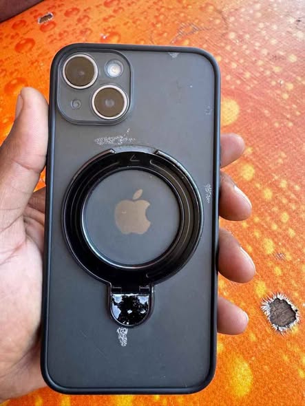 IPhone 14 photo 3