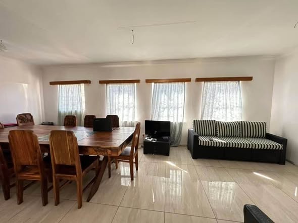4 BEDROOM HOUSE FOR SALE IN KHOMASDAL photo 4
