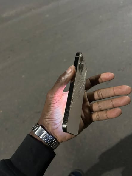 iPhone 12pro ,128gb photo 3