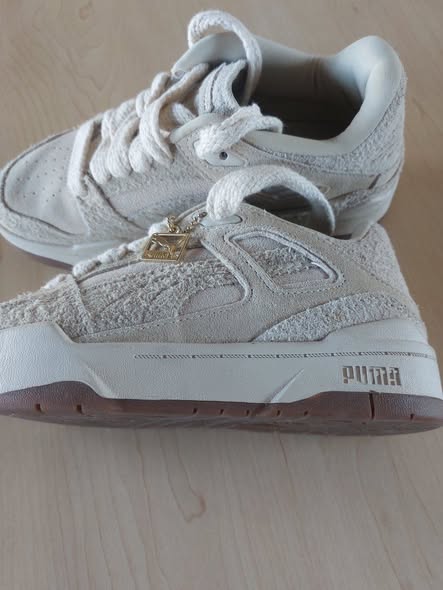 Ladies tekie size 3.5 photo 2