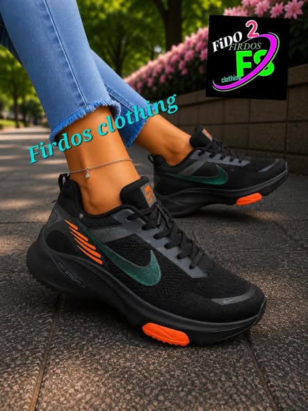 Sneakers photo 4