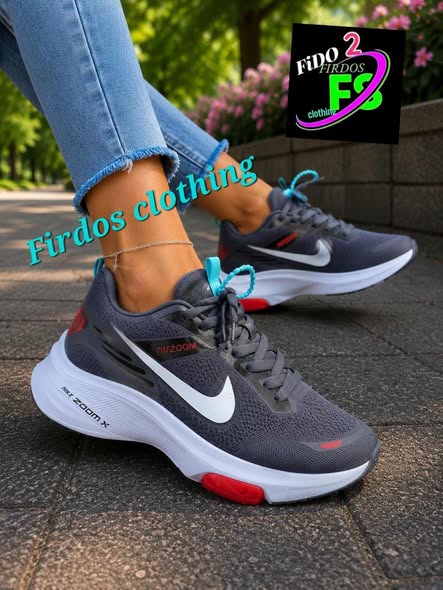 Sneakers photo 2