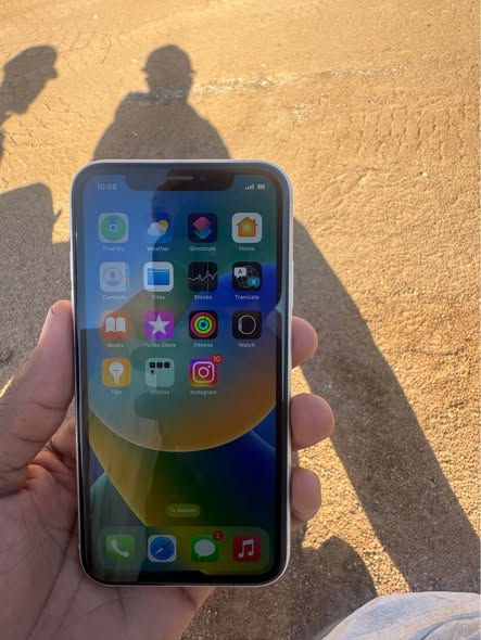 iPhone XR photo 1