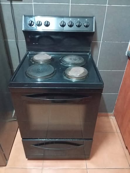 Defy stove photo 3