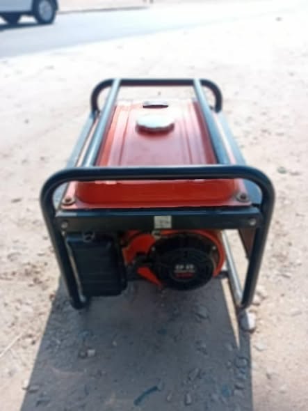 2.5 KVA petrol Generator photo 5