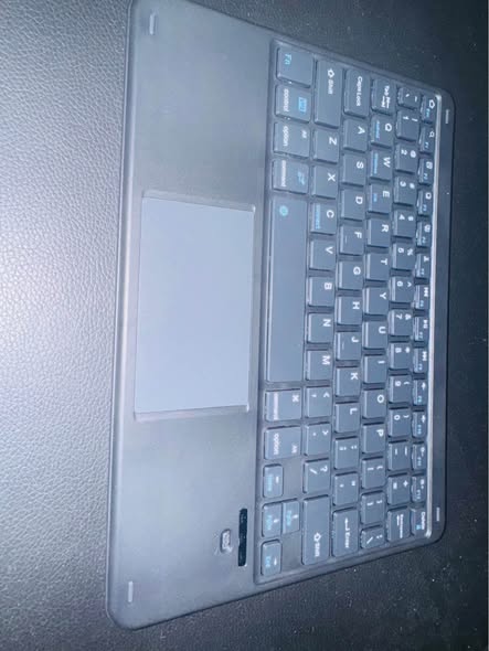 Black view Bluetooth keyboard photo 2