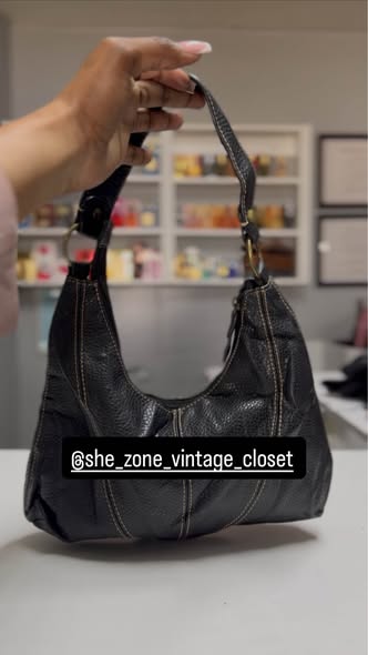 Handbags photo 1