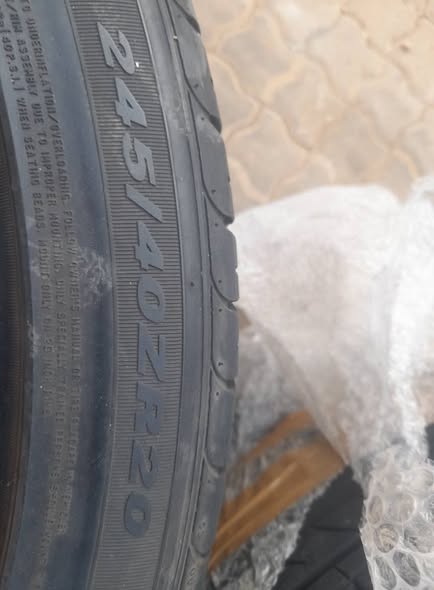 Tyres 245/40/20 photo 5