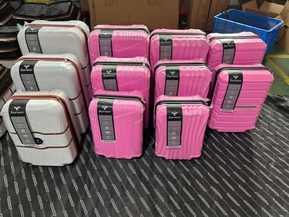 Dusty Pink suitcases photo 1