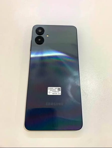 Samsung A06 photo 1