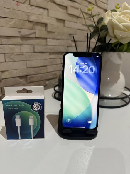IPhone 12  128GB photo 4