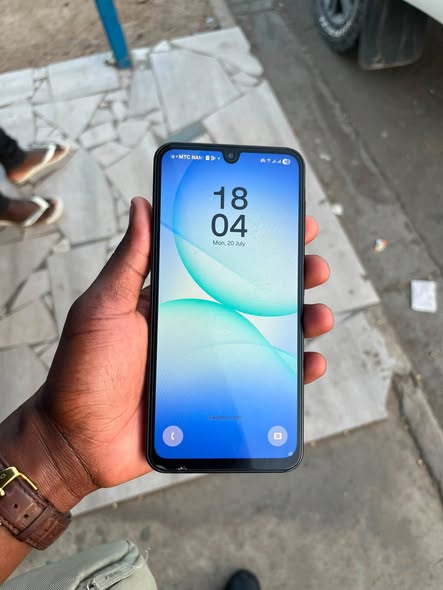 Samsung galaxy A17 photo 2