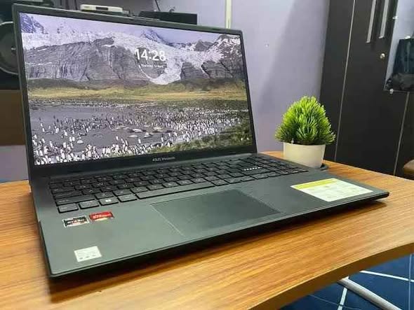 ASUS VIVOBOOK RYZEN 3 7000 series photo 2