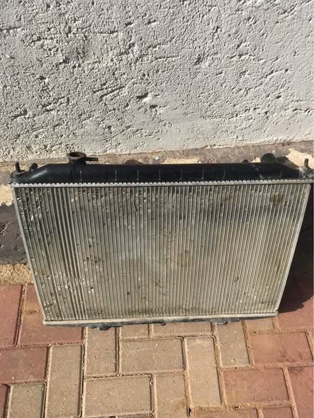 Nissan mp300 radiator photo 2