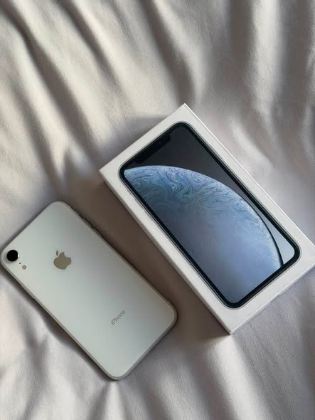 iPhone XR photo 3