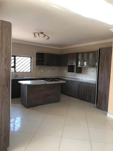 3 bedroom house for sale photo 4