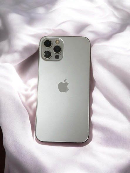 iPhone 12 Pro 128GB photo 2