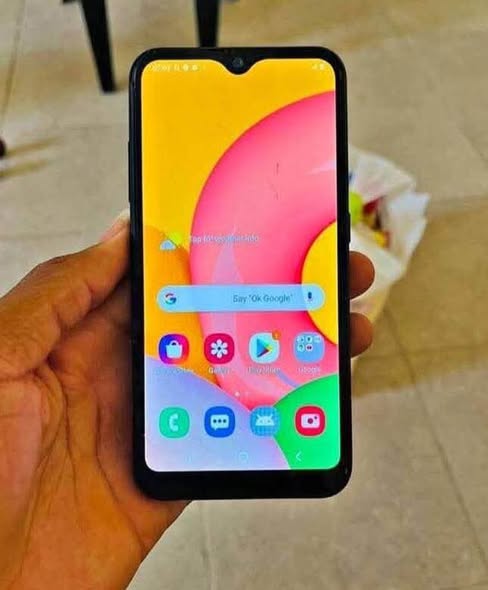 Samsung A01 photo 1