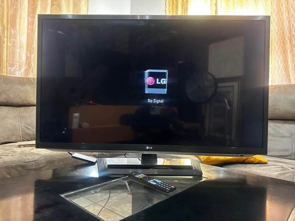 LG 43 inch Tv photo 4
