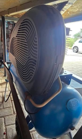 100L Compressor photo 1