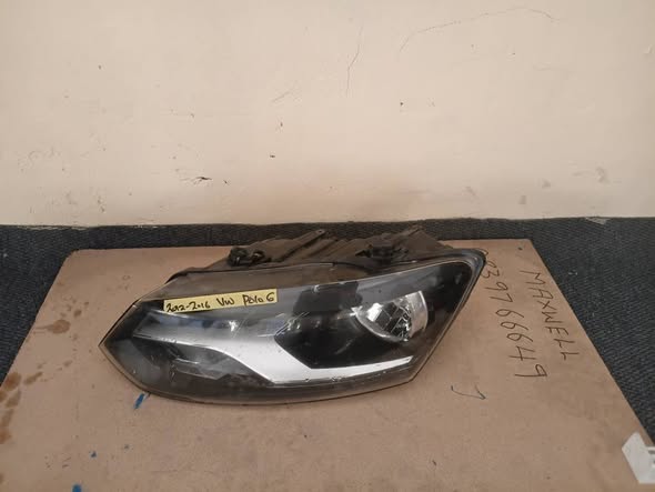 2016-2020 VW POLO VIVO LEFT SIDE HEADLIGHT photo 1