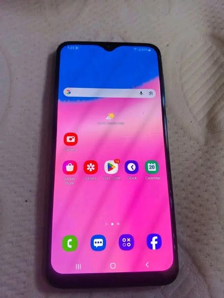 Samsung A30s photo 1