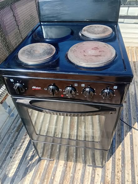 4 plate Stove photo 3