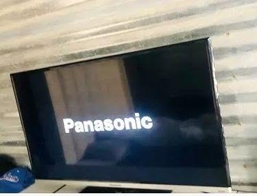 Panasonic 43 inch photo 1