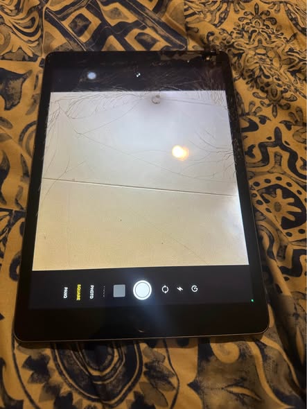 iPad 9th generation photo 1