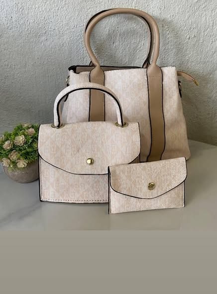 Hand bags photo 4