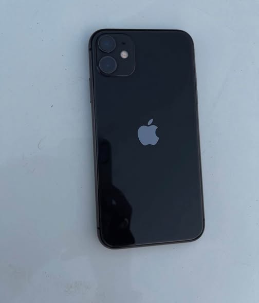 iPhone 11 photo 2