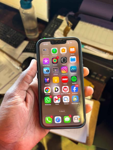 Iphone 14 photo 3