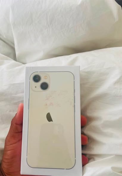iPhone 13 128GB photo 3