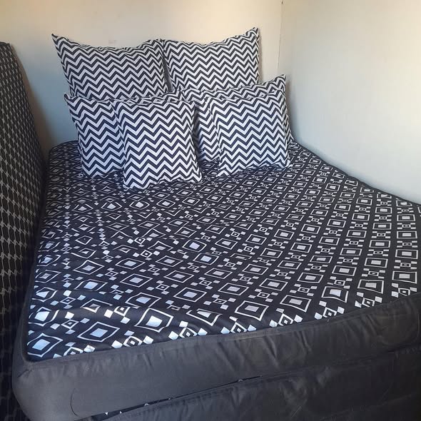 Beds single, double and queen size photo 2