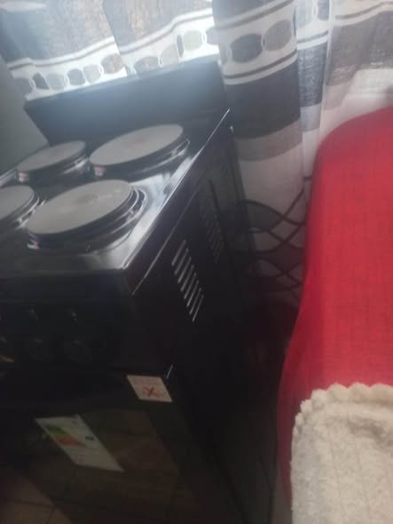 Defy Stove photo 3