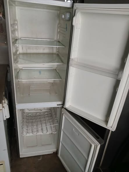 KIC fridge photo 4