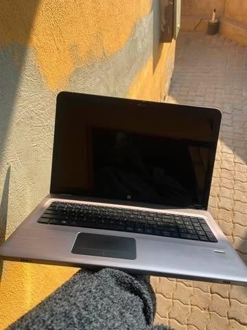 HP core i7 pavilion dv7 photo 1