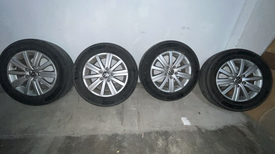 Volkswagen Gold 5 rims 15inch 112pcd photo 2