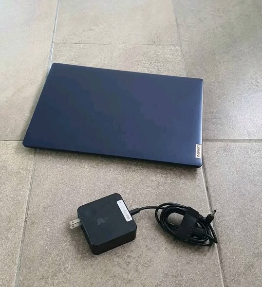 Lenovo AMD RYZEN 5 GAMING photo 2