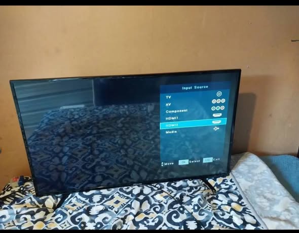 Hisense 42 inch  TV photo 2