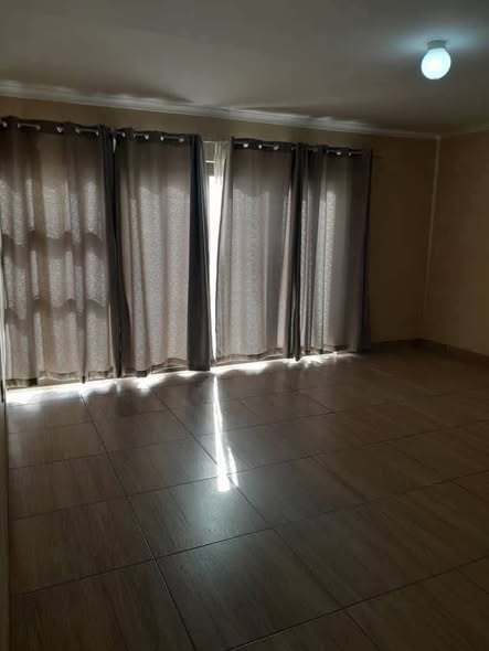 HOUSE FOR SALE IN WALVIS BAY WAKUNA photo 5