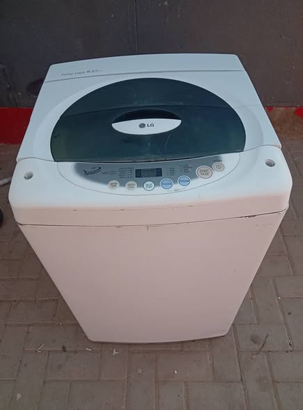 10kg LG top loader automatic washing machine photo 2