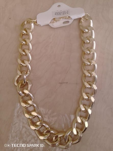 Gold necklaces photo 2