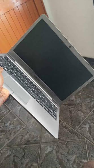 Samsung laptop core i5 photo 2