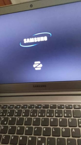 Samsung laptop core i5 photo 4