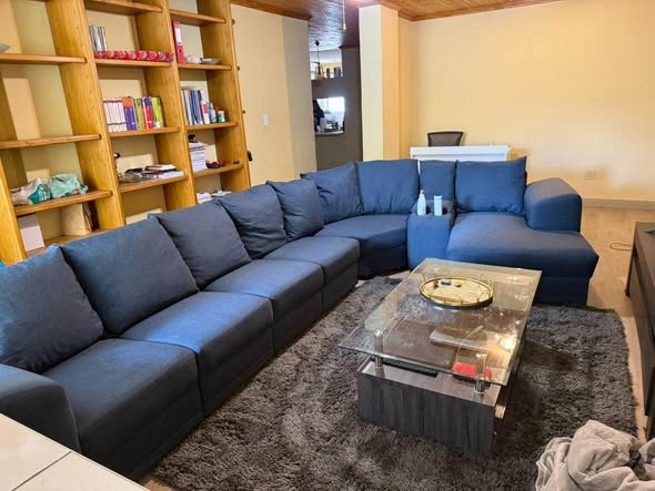 L Couch photo 5