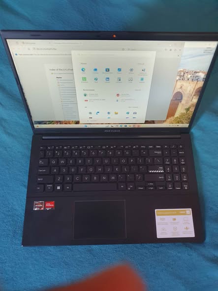 Asus vivobook photo 1
