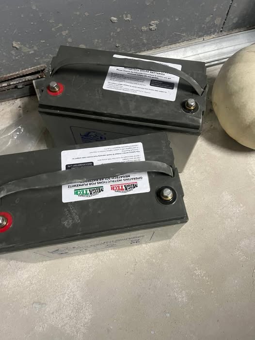 Second hand solar batteries photo 1